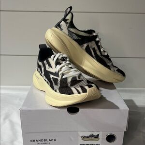 Brandblack KAIJU Monochrome Patterned Sneakers BLACK/WHITE WOMENS 7.5